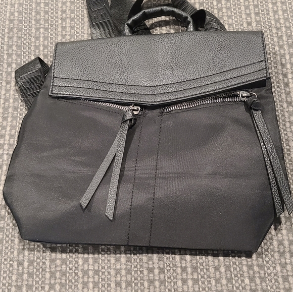 EUC Botkier Trigger Backpack - Picture 1 of 2